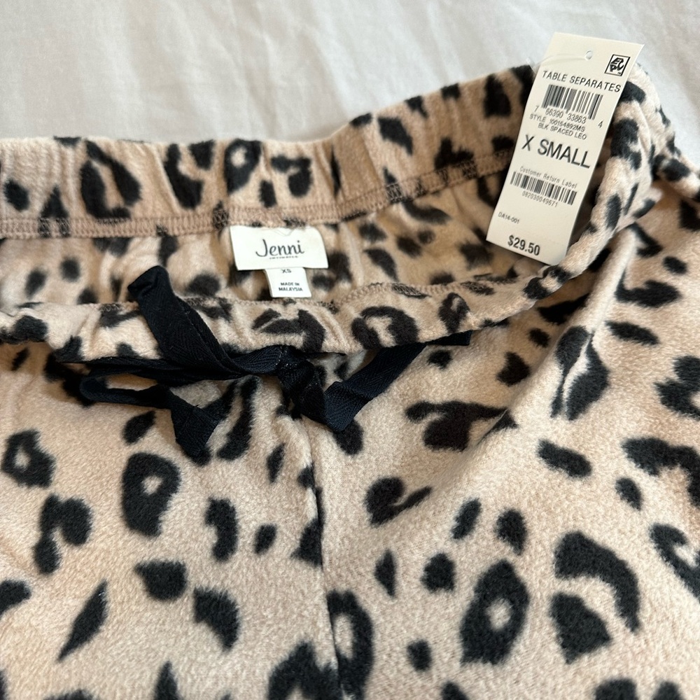 Pajamas Set - Picture 6 of 10